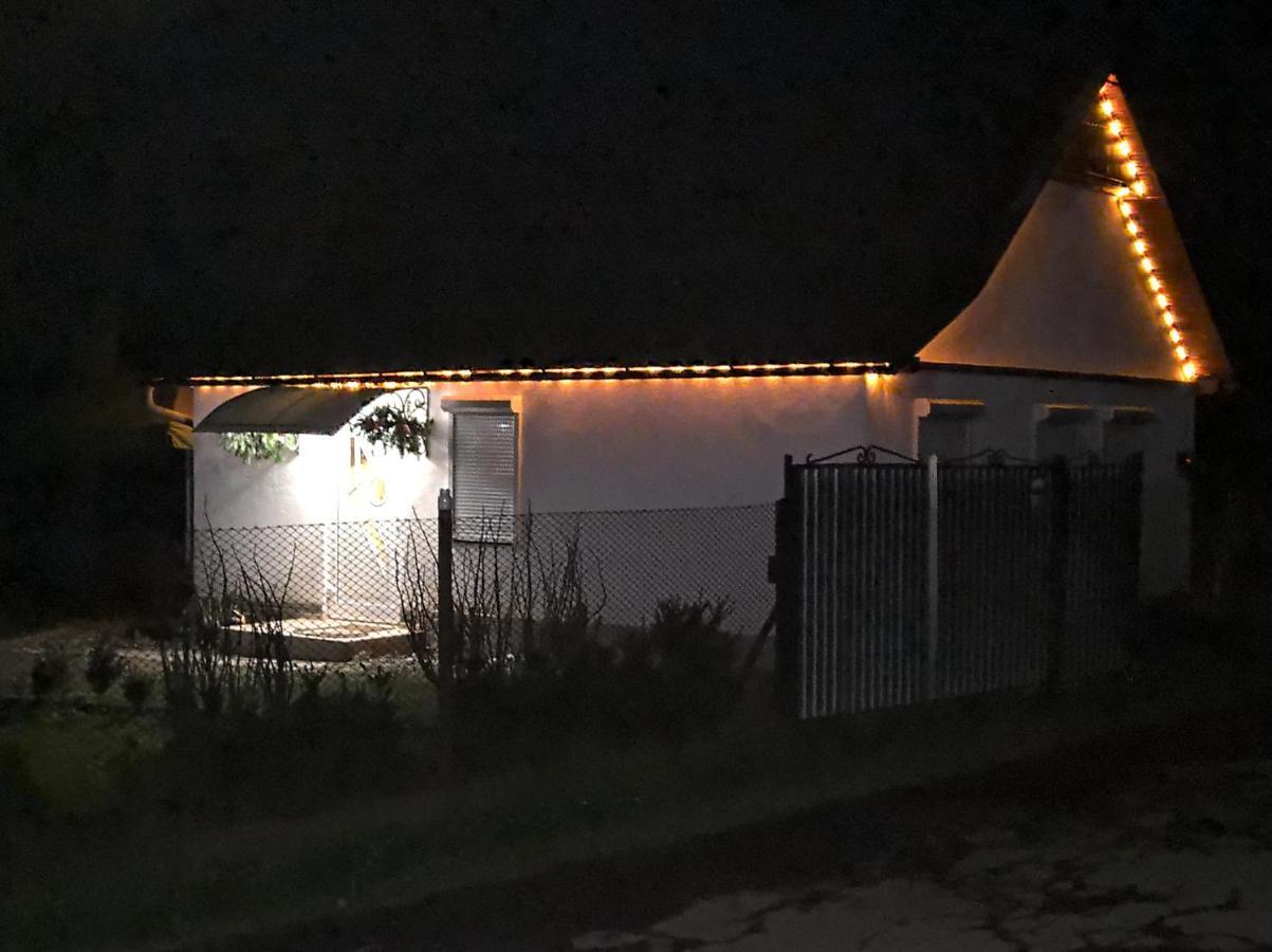 Hotel Окремий Будинок-Апартаменти Rakoshyno Zewnętrze zdjęcie