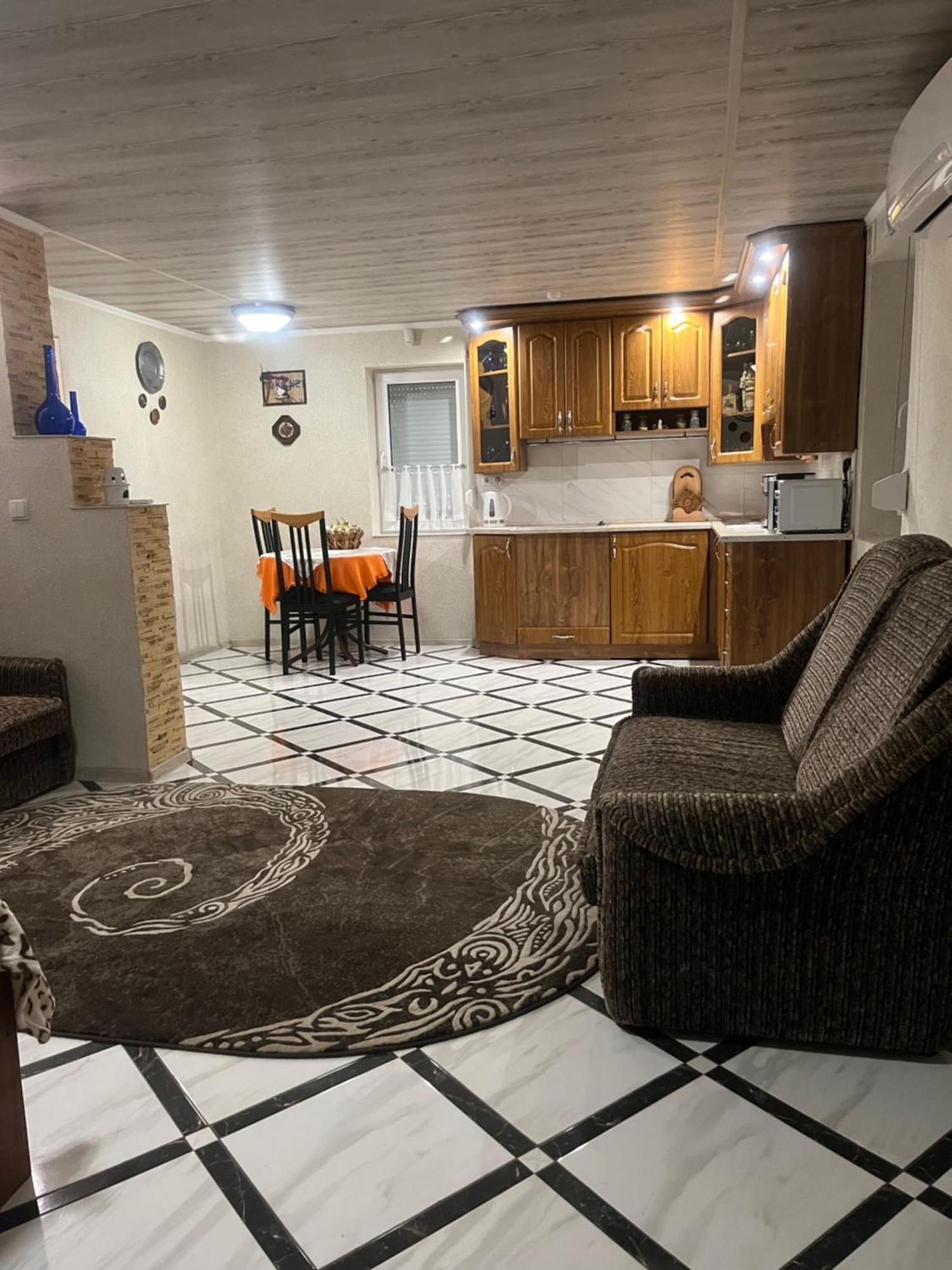 Hotel Окремий Будинок-Апартаменти Rakoshyno Zewnętrze zdjęcie
